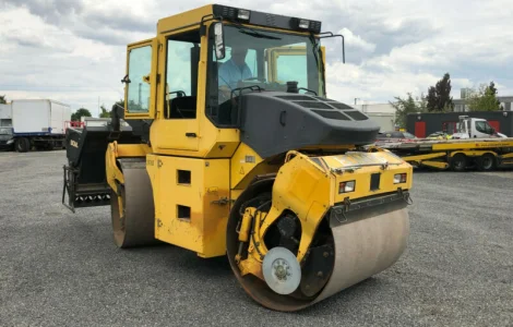 Каток BOMAG BW 174 AD