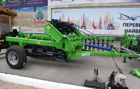 Каток измельчитель растительных остатков Shredder L60.550W каркасный