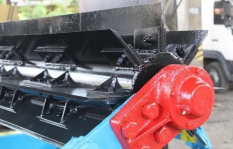 Каток -измельчитель режущий водоналивний гидрофицированный КР-6П-01