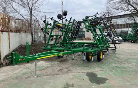 Культиватор John Deere 960 - 8, 0м
