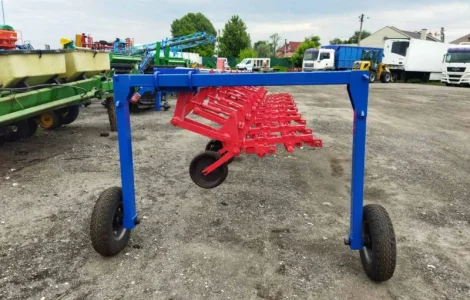 Продам Культиватор просапний КРН-5.6