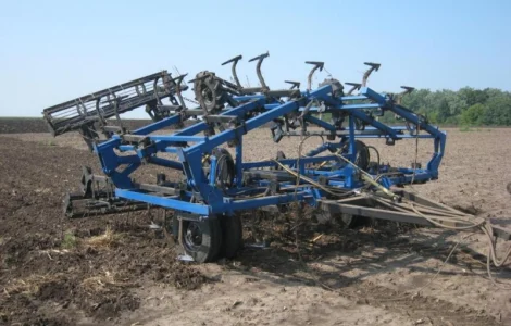 Культиватор КПС-8(3Р)ПК, 3ряда лап 2ряда пруж. борон и катки, предпосевной, по парам