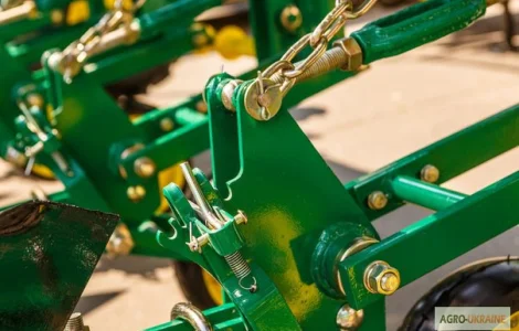 Культиватор междурядный с внесением удобрений