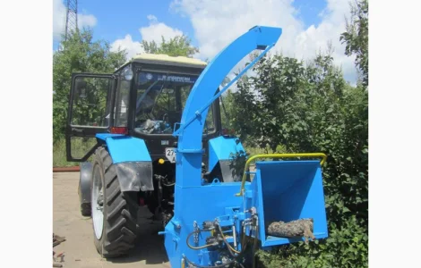 Измельчитель деревьев (веткодробилка)