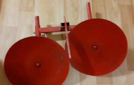 Продам окучник дисковый малый