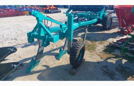 Глибокорозпушувач зі стійкою дельтаплау на рамі ПЛН