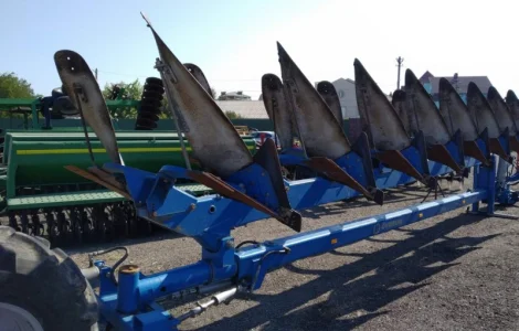 Плуг оборотный 8 к Overum DVL 81080 F. Швеция. Kongskilde (Оверум)