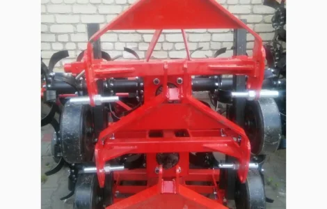 Фреза навесная на трактори, почвофреза (грунтофреза) польська Wirax