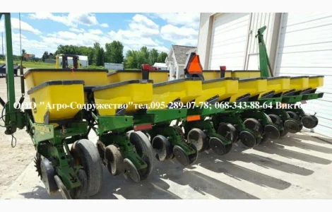 Сеялка пневматическая Джон Дир John Deere 1750 с No-Till, сухие удобрения, очистители ряда