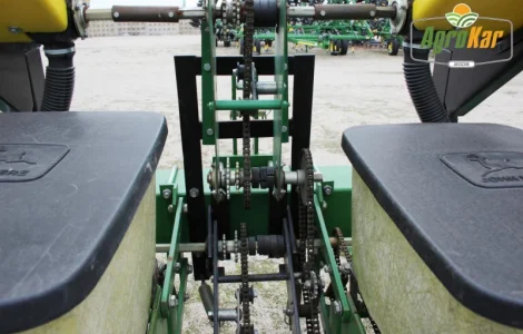 Просапна сівалка john deere 7000 (FP) - 4 ряд