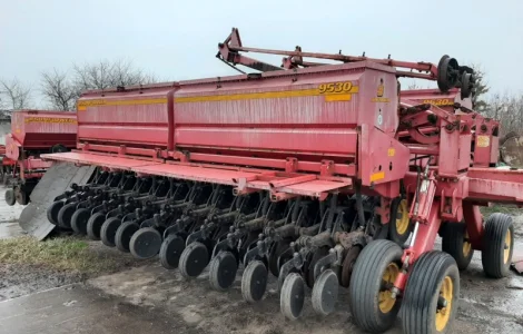 Механическая зерновая сеялка Sunflower 9530