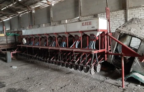 Сівалка зернова Клен 6