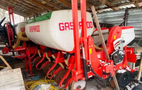 Сівалка точного висіву Maschio Gaspardo ROMINA 8 ROWS SPA V12