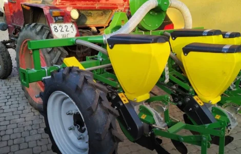 Сівалка овочева/сівалка точного висіву пневматична/ від 25 к. с/VPS-2-4