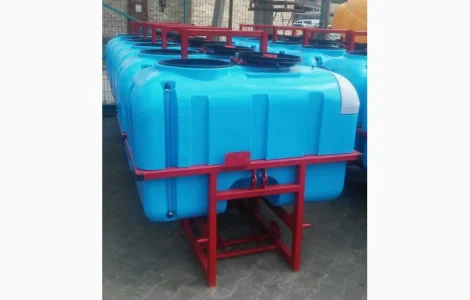 Опрыскиватели 200л 300л 400л 600л 800л-1000л 2000л 2200л 2500 Польша