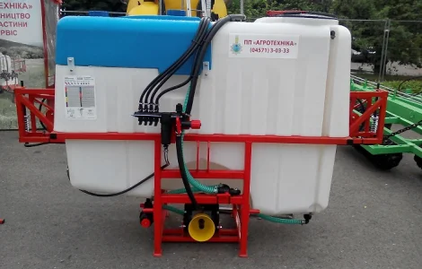 Обприскувач для захисту рослин ОП-1000 л штанга 16 м