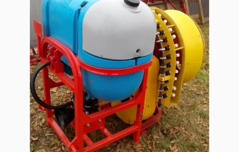 Обприскувач для садів та виноградників 200 л