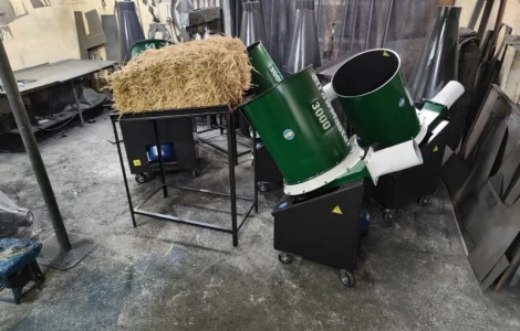 Соломорізка strawmaster 3000