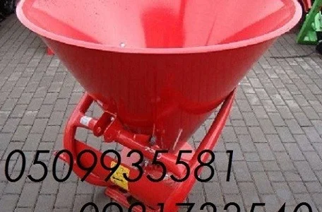 Разбрасыватель с карданом. МВУ полтонник. Разбрасыватель металлический