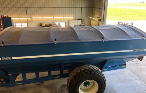 В наличии Бункер перегрузчик Кинзе Kinze 840 б/у