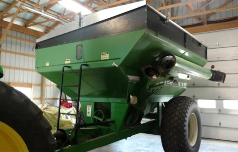 Одношнековий бункер Brent 672 б/у