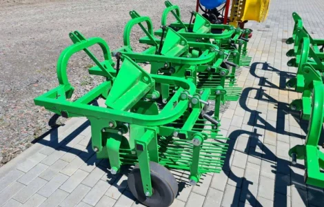 Картоплекопач вібраційний (грохотний) Z655/1 фірми Bomet