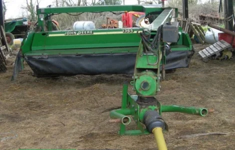Косилка-плющилка JOHN DEERE 1365