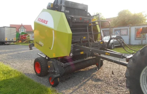 Прес-підбирач Claas VARIANT 370