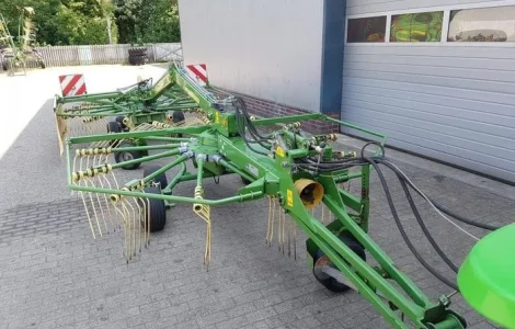 Граблі (валкоформувач) Krone Swadro 710/26 T