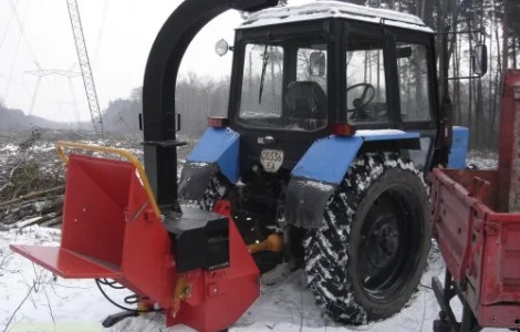 Деревоподрібнююча машина