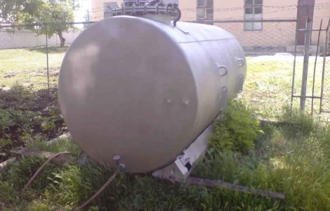 Продам ємності та резервуари