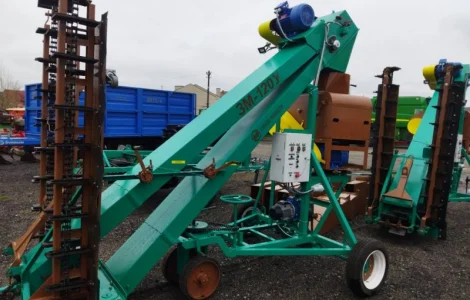 Продам зернометач самопересувний ЗМ-120У