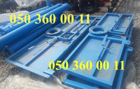 Фото - реальный загрузчик на ГАЗ и Камаз - грузит зерно в сеялку