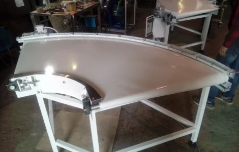 Поворотні стрічкові конвеєри