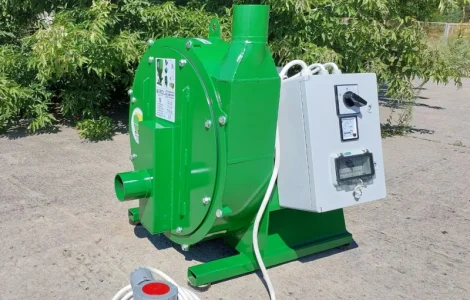 Молотковая зернодробилка, Зернодробилка, дку 2000кг/час от Польского производителя M Rol