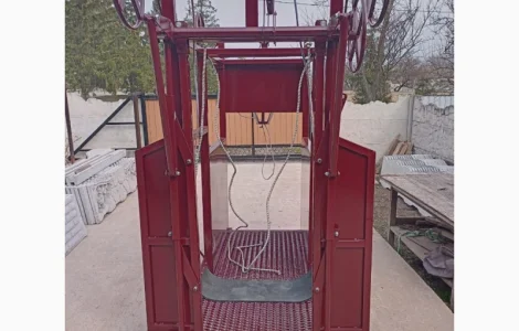 Ортопедичне обладнання для ВРХ