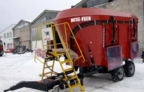 Миксер - Кормороздатчик BEL MIX T 659