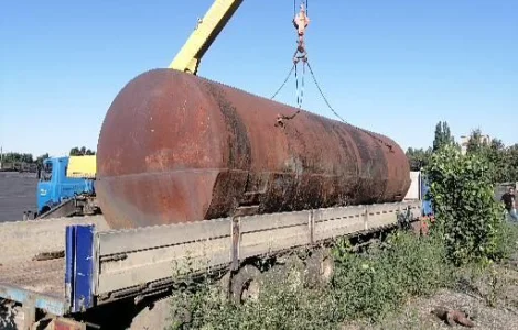 Емкость металлическая б/у Резервуар для хранения воды или гсм. Ресивер воздушный