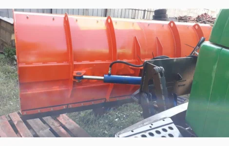 Продам фронтальні гідравлічні відвали на Імп трактора (3х точечна навіска)