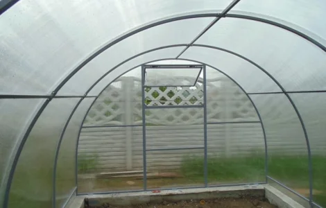 Сборные теплицы под поликарбонат и пленку