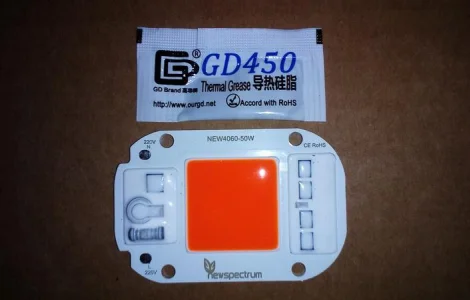 Красный фитодиод, светодиод, матрица с термоконтролем для растений (620-630 нм)50Вт/220В