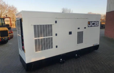 JCB G220QS - 220 kVA 2022 год