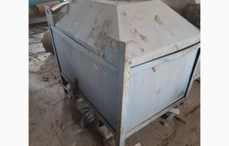 Продам БАК нержавейка пищевая около 0, 35м3. Сврху крышка, внизу кран для слива