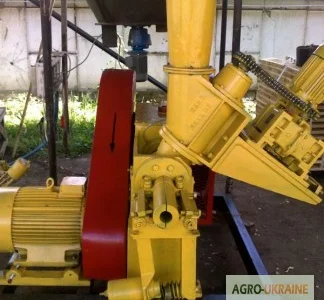 Пресс брикетировщик для опилок,  соломы (250-300 кг/час)