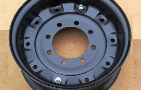 Диски колесные на 8 шпилек, прицепов 2ПТС-4 и КТУ-10