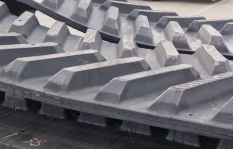 Гумові гусениці 635x178x38N для комбайнів Claas