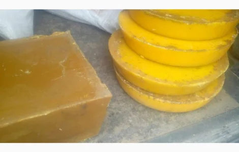 Продам бджолиний віск різних видів