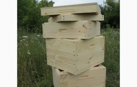 Вулик для пчел на 10 и 12 рамок