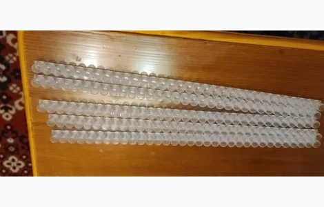 Пропонується лента-мисочки для маточного молочка