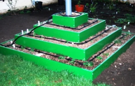 Пирамида под клубнику 4х ярусная